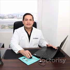 Dr. Tito Ely Mendoza Vélez, Ginecología y Obstetricia