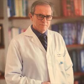 Dr. Mauricio Corral Morán, Ginecología y Obstetricia