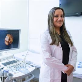 Dra. CLAUDIA  HELENA ARIAS  CARRION , Ginecología y Obstetricia