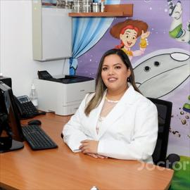 Dr. Mabel Valverde  Canales , Pediatría