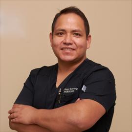 Dr. Diego  Guarango Jaramillo, Neumología