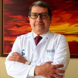Dr. Bernardo Sandoval Córdova, Cirugía Oncológica