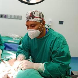Dr. Eduardo  Mantuano  Cedeño, Cirugia Laparoscópica