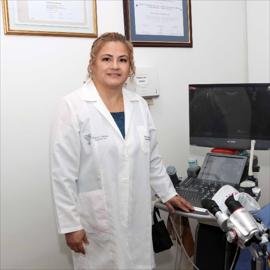Dr. Mariuxi Enríquez Toala, Ginecología y Obstetricia