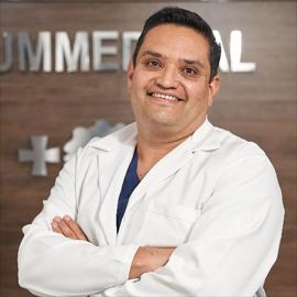 Dr. Paulo Ramiro Zumárraga Pinto, Cirugía Ortopédica y Traumatológica