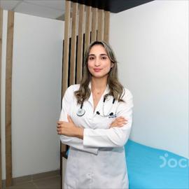 Dra. Vanessa Alexandra Vallejo Ricaurte, Medicina Interna