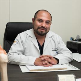 Dr. Diego  Alejandro Pástor Mayorga, Ortopedia y Traumatología