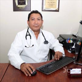 Dr. Ulices Patricio Suquinagua Peñaherrera, Medicina Interna