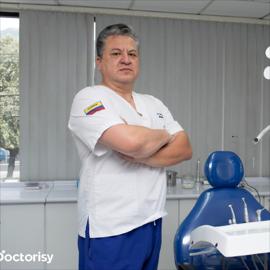 Dr. DAVID ARMIJOS  VIVANCO , Odontología