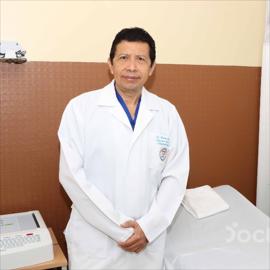 Dr. Winston Ajoy Segarra , Cirugía General y del Aparato Digestivo
