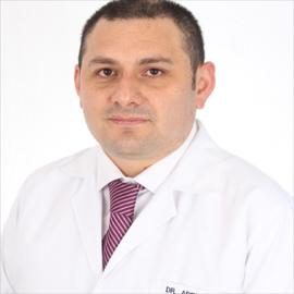 Dr. Adrian Lara  Orozco, Uroginecología