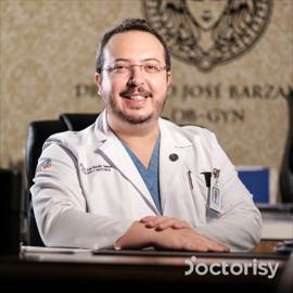 Dr. Marco José Barzallo Salazar , Ginecología y Obstetricia