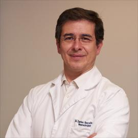 Dr. Carlos Barzallo Sacoto, Neurocirugía