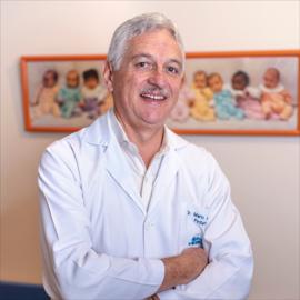 Dr. Mario Almeida Jaramillo, Pediatría