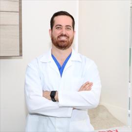 Dr. David Uquillas Iturralde, Ortopedia y Traumatología