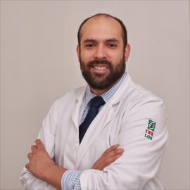 Dr. Diego Román Bravo Díaz, Cirugía de la Mano