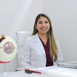 Dr. Ximena Ríos Ramírez, Cirugía Oftalmológica