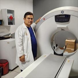 Dr. Mauricio Orellana Aguilar, Radiología
