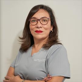 Dr. Carmen Elena Sánchez Méndez, Dermatología