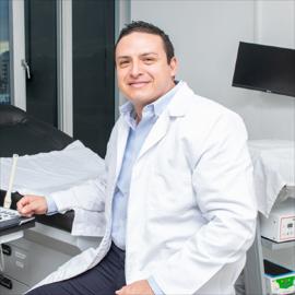 Dr. Gabriel  Alberto Molina Cevallos, Ginecología