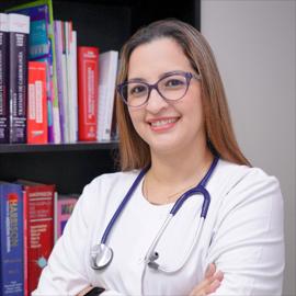 Dra. Lorena Cadena Castro, Nefrología
