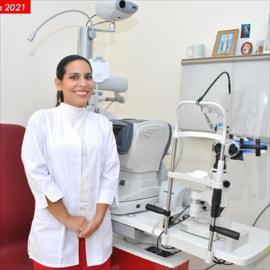 Dra. María Adelina Alava Hidalgo, Oftalmología
