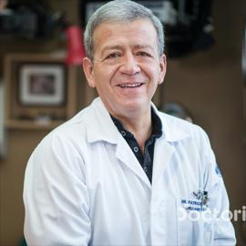 Dr. Guillermo Patricio Merchán  Manzano, Urología