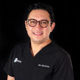 Dr. José Quijivix -, Odontología