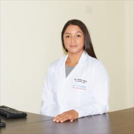 Dra. Claudia Johanna Nieves López, Oftalmología
