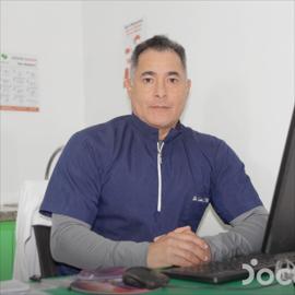 Dr. Carlos Rodriguez Marquez, Cirugía Ortopédica y Traumatológica