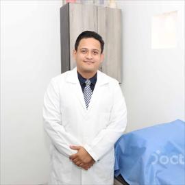 Dr. Carlos Julio Acurero Betancourt, Cirugía General