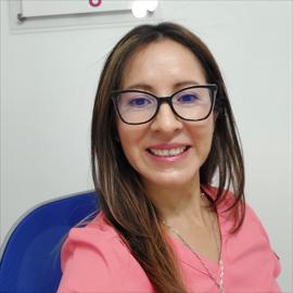 Dra. Lilian Fiallos Peña, Ginecología y Obstetricia