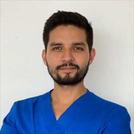 Dr. Michael  Cruz Bravo, Neurocirugía