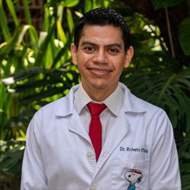 Dr. Roberto Carlos Pineda  García, Pediatría Infectológica