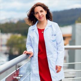 Dr. Lorena Escobar Jhayya, Pediatría