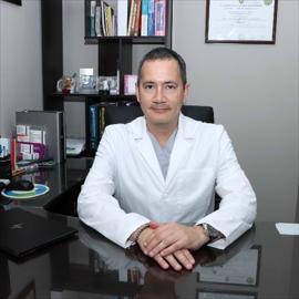 Dr. Carlos Andrés León Borja, Gastroenterología