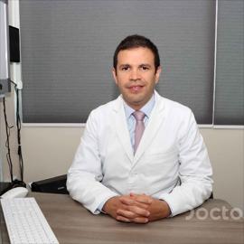 Dr. Diego  Jose  Urdaneta  Rivero, Urología