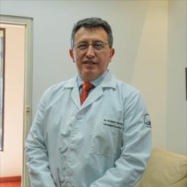 Dr. Esteban Javier Garcés Burbano, Ortopedia y Traumatología