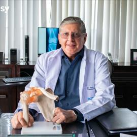 Dr. Xavier  Ramos Flores, Ortopedia y Traumatología
