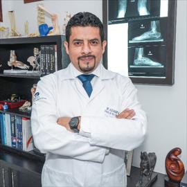 Dr. Alexander Soto Toledo, Ortopedia y Traumatología