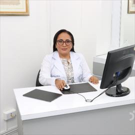 Dra. Renee Lucelina Muñoz Quishpi, Optometría