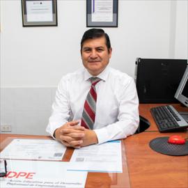 Dr. Efraín Betancourt Salazar, Psicología