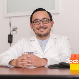 Dr. Carlos Fernando Ordoñez  Troya, Pediatría
